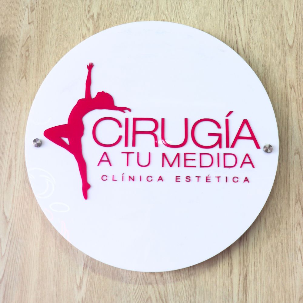 025 | Logo circular en acrílico 3mm