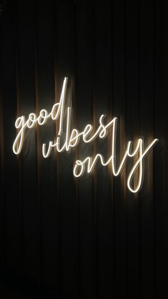 064 | Neón Good Vibes Only