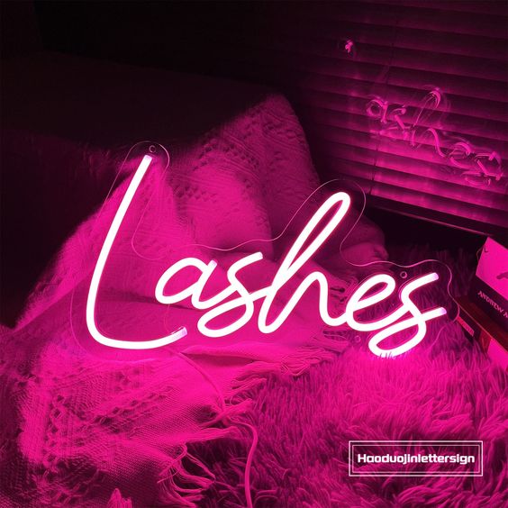061 | Neón Nails / Lashes / Beauty / Selfie / Love