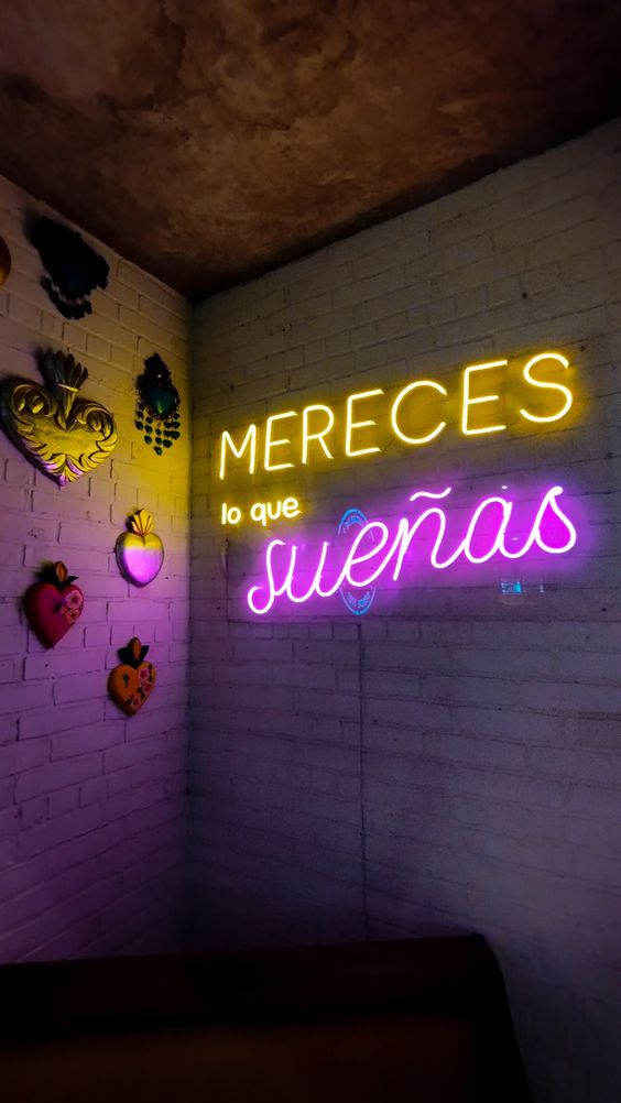 052 | Frases en Neón