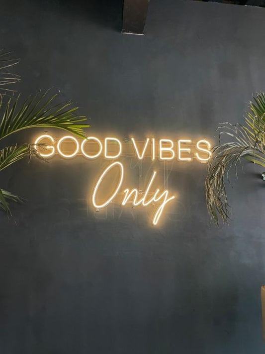 064 | Neón Good Vibes Only